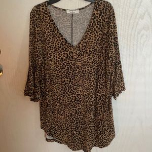 Women’s cheetah 3/4 bell sleeve blouse. Size L